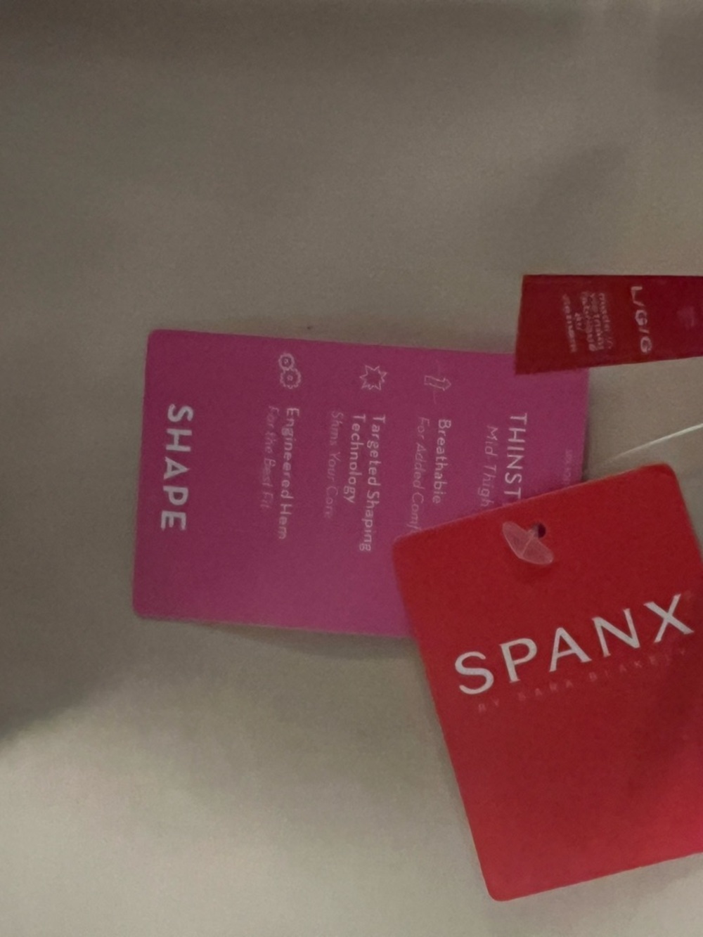 SPANX thinstinx mid thigh short NWT - Picture 3 of 5